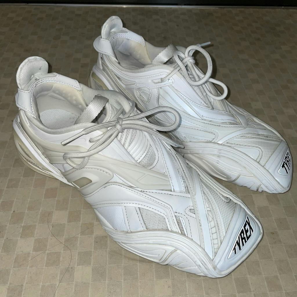 正規品　BALENCIAGA TYREX 40 バレンシアガ　スニーカー BALENCIAGA TYREX 40 バレンシアガ スニーカー