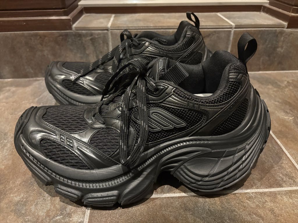 BALENCIAGA 10XL 42 black BALENCIAGA 10XL ブラック ピンク 42