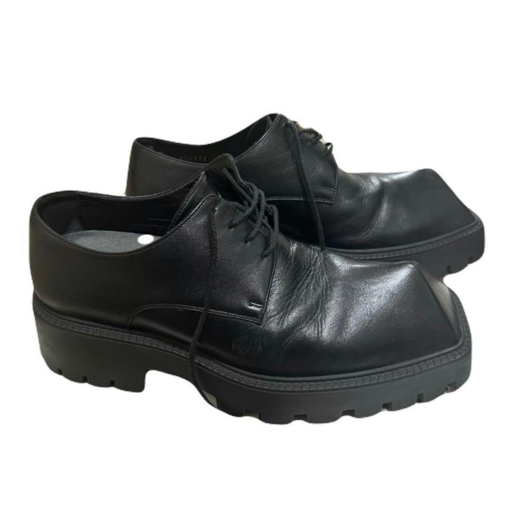 BALENCIAGA RHINO 41 - ARCHIVESTOCK