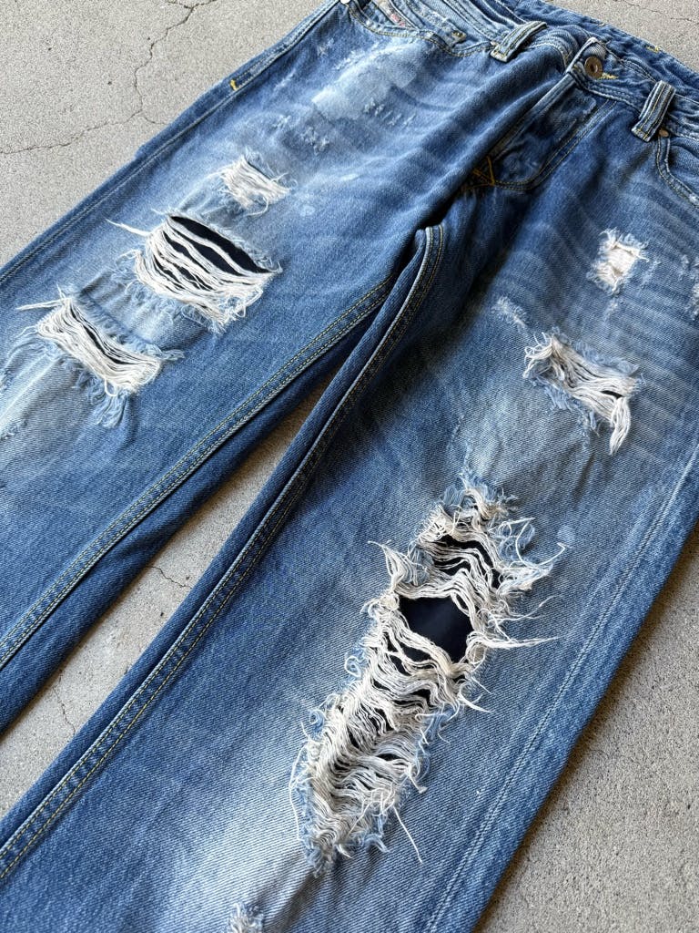 パンツ archive DIESEL straight denim y2k grunge DIESEL ARCHIVE Y2K DESTROY DAMAGE STRAIGHT JEANS - ARCHIVESTOCK