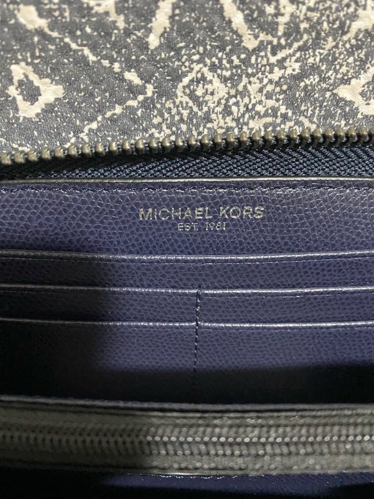 新品同様】MICHAEL KORS ラウンドファスナー 長財布 ウォレット