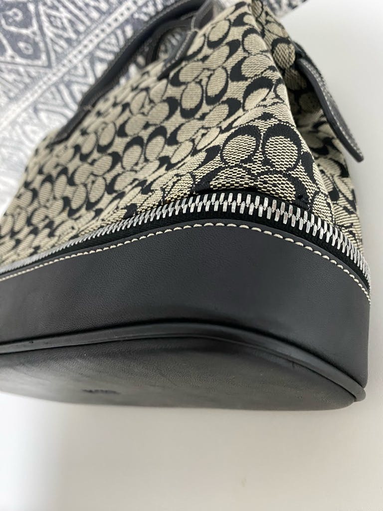 【良品】COACH コーチ ミニシグネチャー キャンバス×レザー ハンドバッグ 良品】COACH コーチ ミニシグネチャー キャンバス×レザー