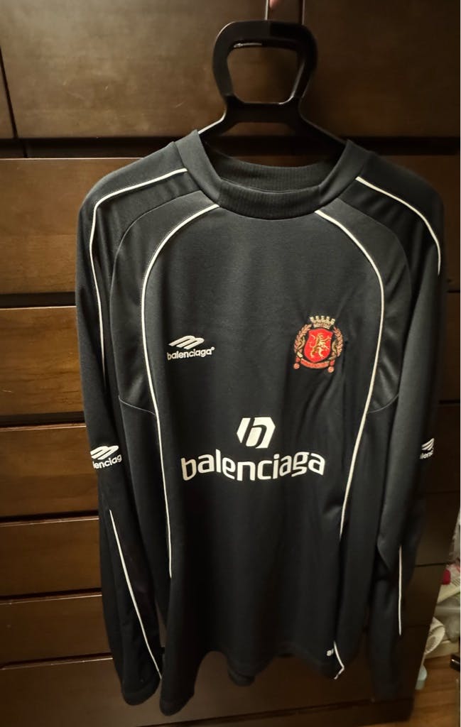 Balenciaga soccer sleeve バレンシアガ サッカー ロンT | Tシャツ