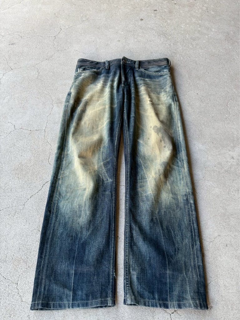 DIESEL ARCHIVE Y2K GRUNGE DAMAGE STRAIGHT JEANS - ARCHIVESTOCK