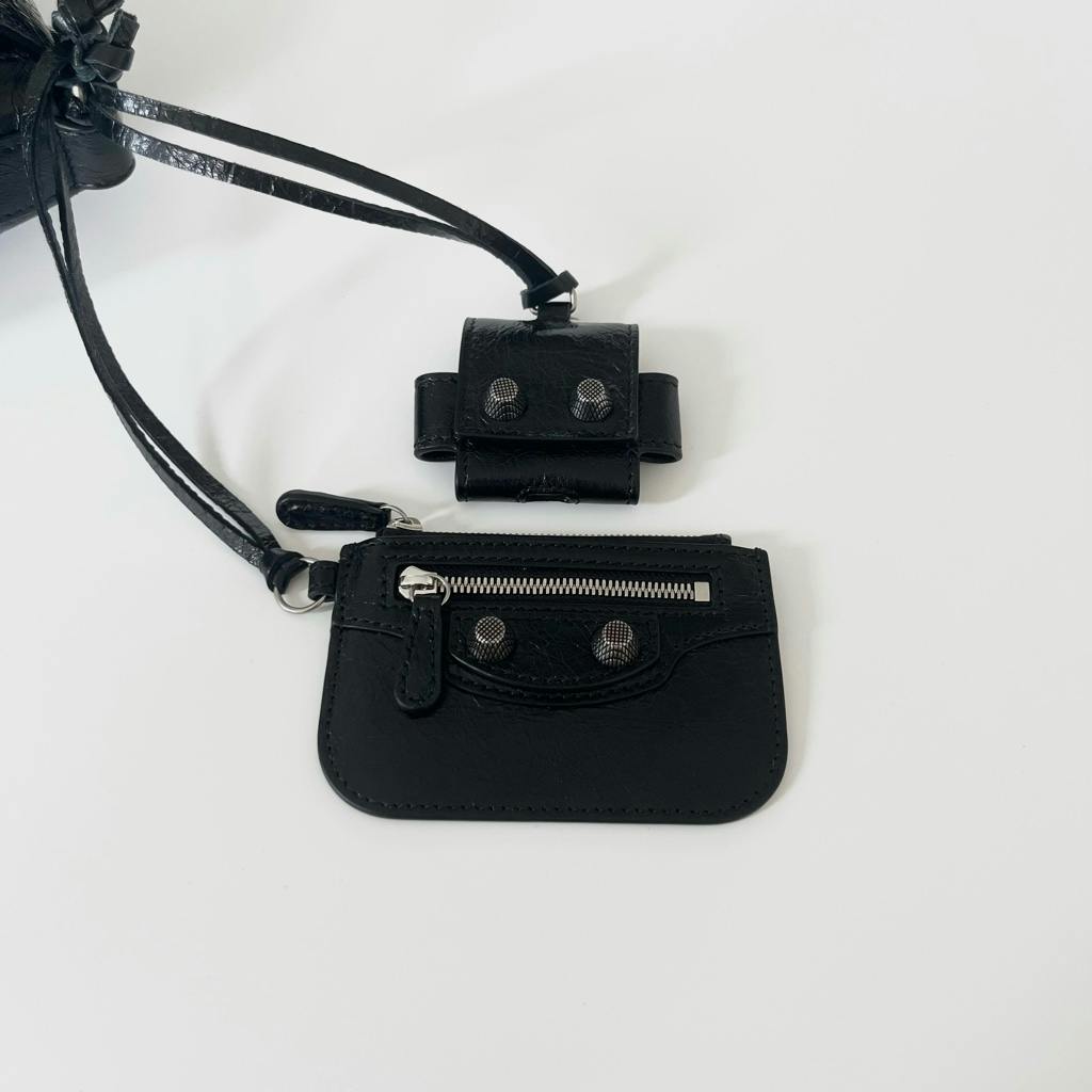 Balenciaga 719093 Le Cagole Messenger Bag Medium Black