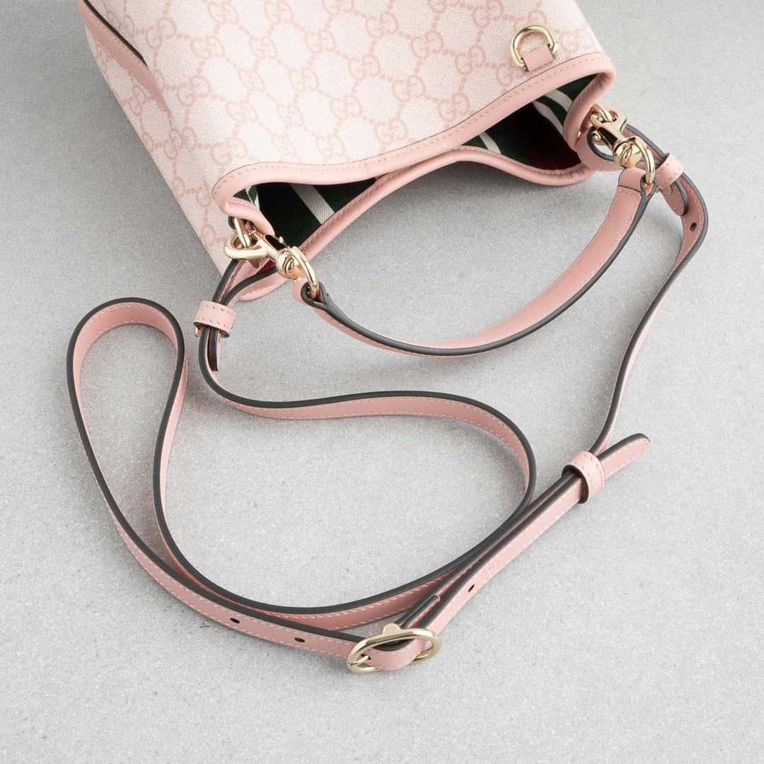 未使用 グッチ GGエンブレム スモール バケットバッグ ピンク ショルダー