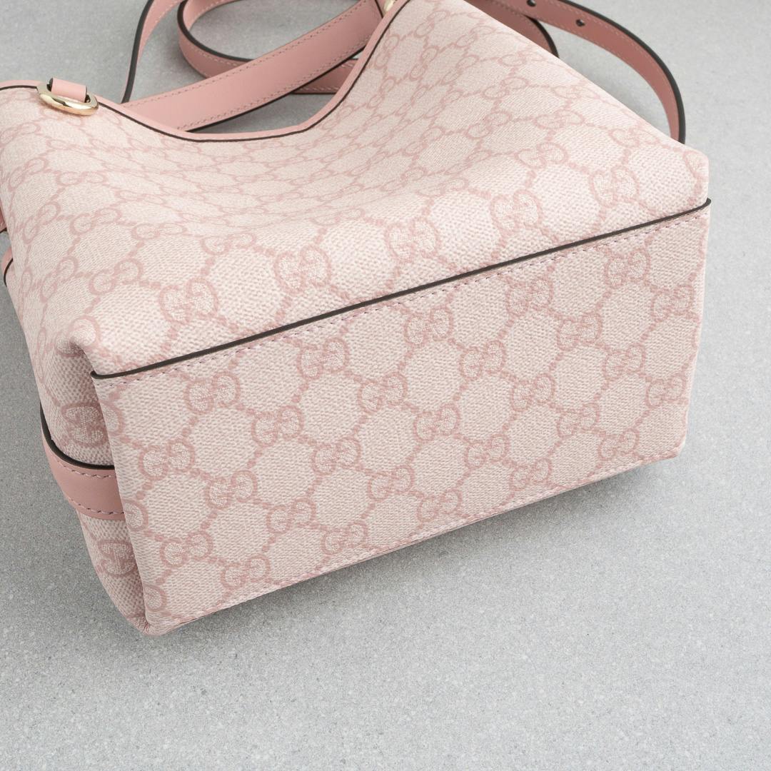 未使用 グッチ GGエンブレム スモール バケットバッグ ピンク ショルダー