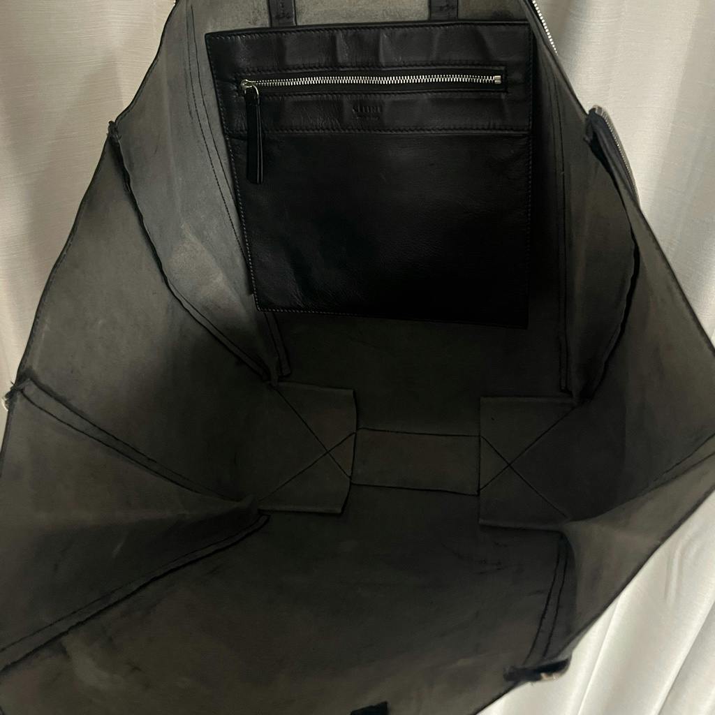 CÉLINEセリーヌ ホリゾンタルカバ トート サイドジップ フィービー 黒