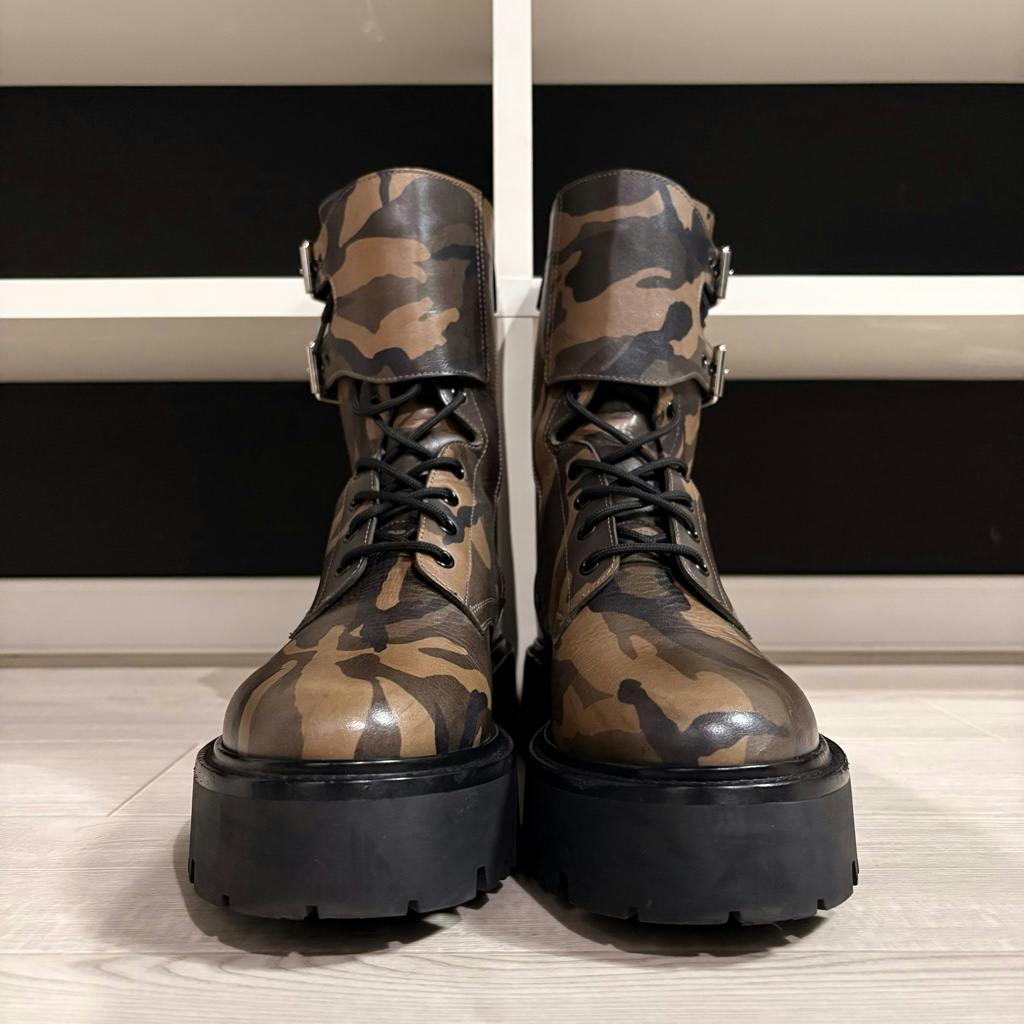 22SS CELINE バルキーブーツ42 迷彩柄 22SS CELINE バルキーブーツ42 迷彩柄