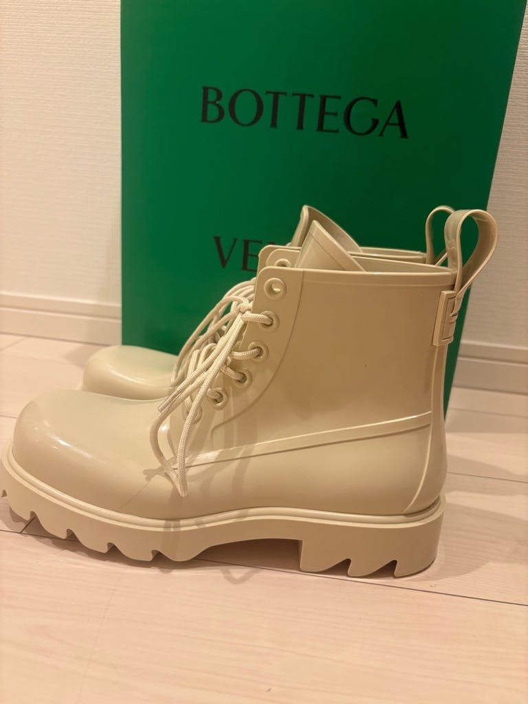 BOTTEGA VENETA SHINY RUBBER ANKLE BOOTS BOTTEGA VENETA SHINY