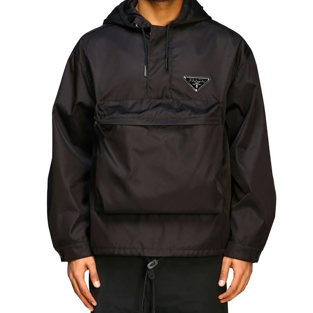 名作PRADA ロゴプレート ナイロンアノラックパーカージャケット SGB407