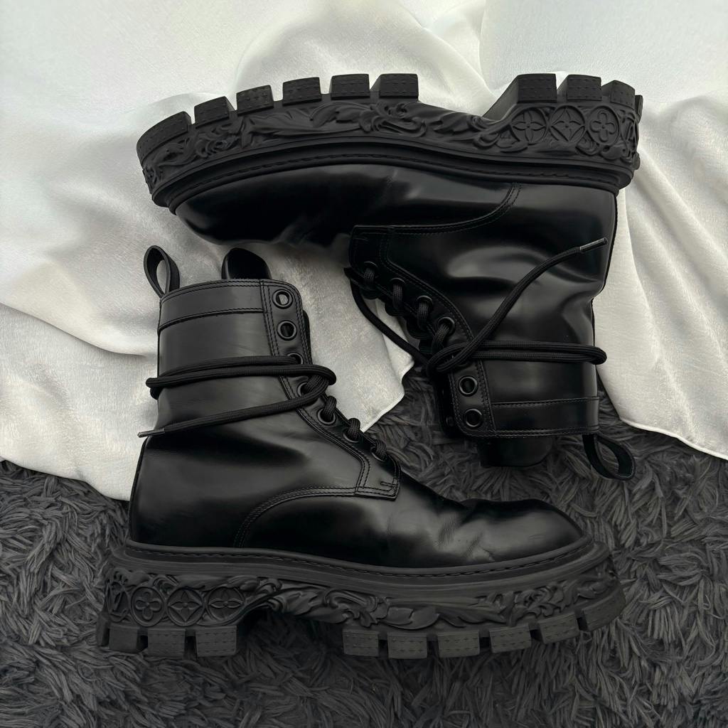 louis vuitton lv baroque line ankle boots - ARCHIVESTOCK