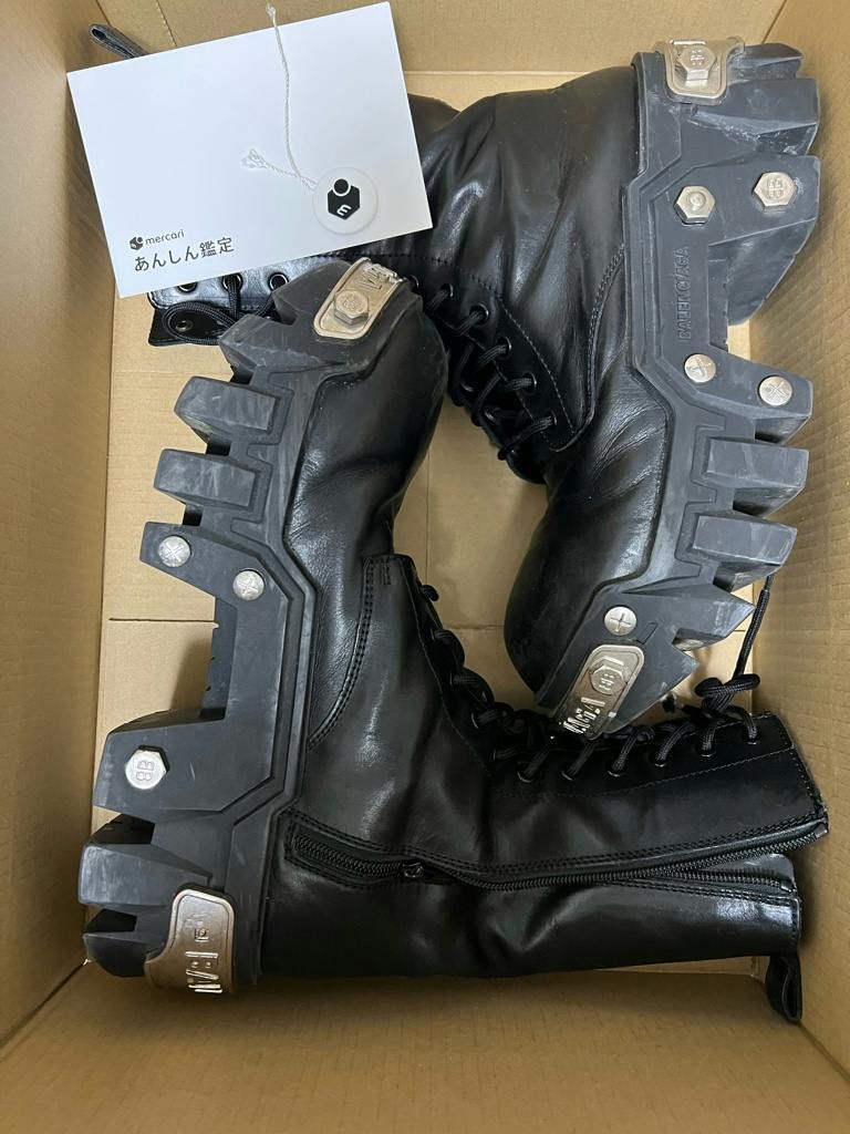 鑑定済み 正規品 BALENCIAGA BULLDOZER レースアップブーツ - ARCHIVESTOCK
