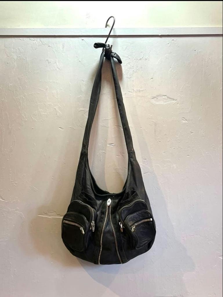 Alexander Wang Donna Leather Hobo bag - ARCHIVESTOCK