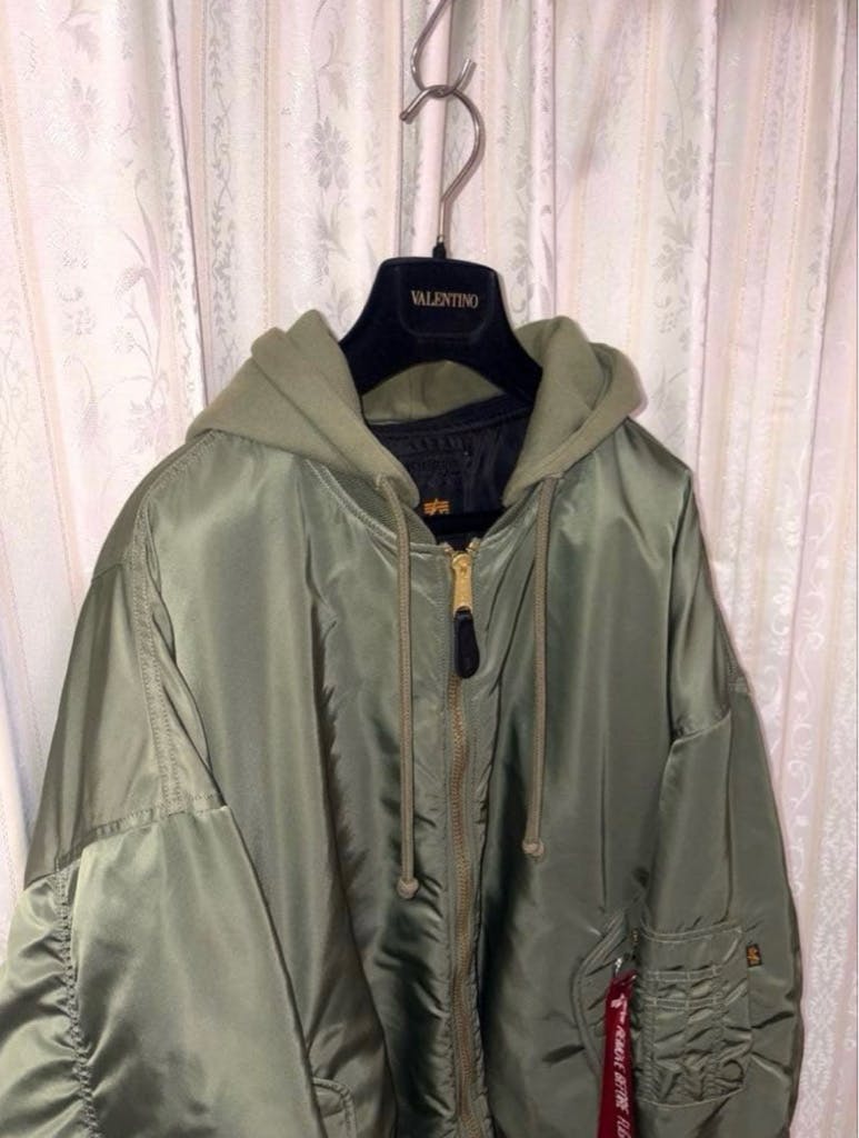 フライトジャケット VETEMENTS 17AW ALPHA MA-1 Olive Black VETEMENTS 17AW ALPHA MA-1 Olive Black - ARCHIVESTOCK
