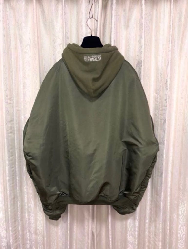 VETEMENTS 17AW ALPHA MA-1 Olive Black - ARCHIVESTOCK