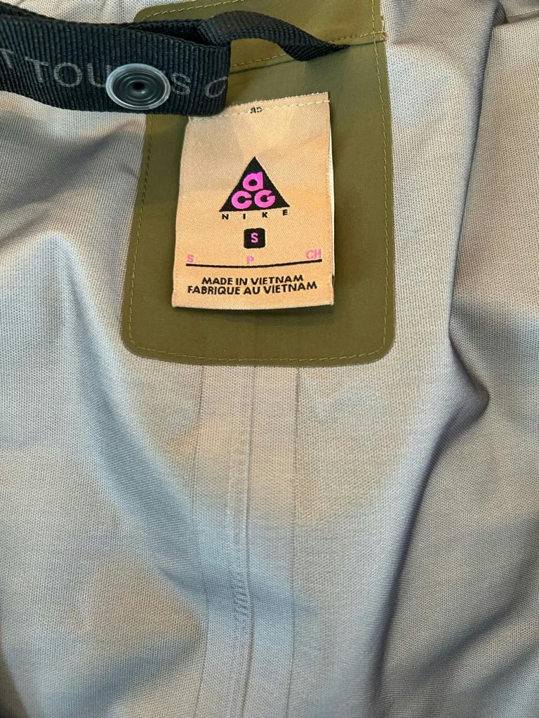 【希少S】ACRONYM × NIKE ACG エロルソン・ヒュー最終期モデル ゴールデンサイズ 希少S】ACRONYM × NIKE ACG エロルソン・ヒュー最終