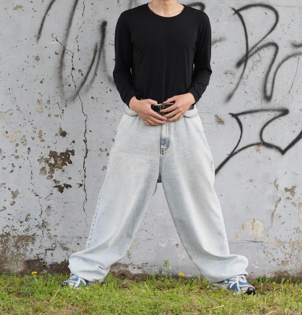 BALENCIAGA 22AW Pull-up Baggy Denim Pants - ARCHIVESTOCK