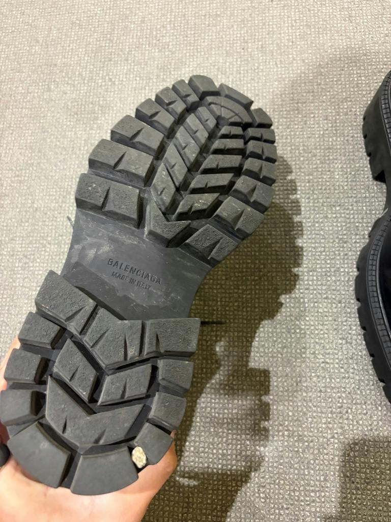 Balenciaga rhino 42 最安値 - ARCHIVESTOCK