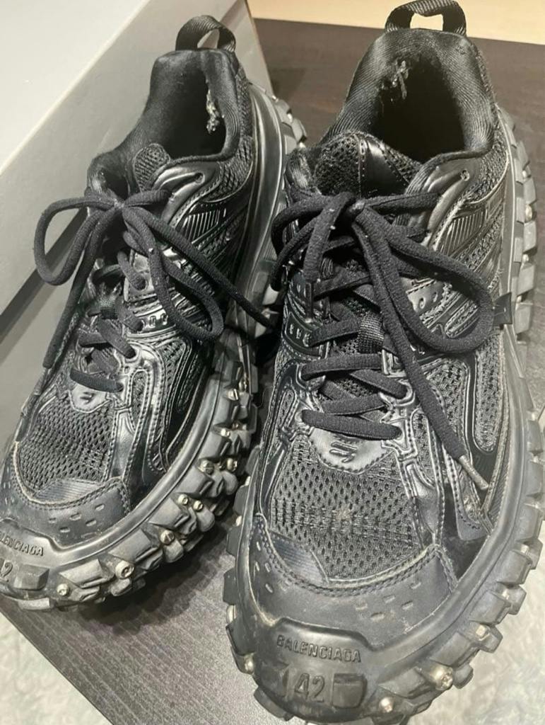 balenciaga DEFENDER/BOUNCER ピアス ブラック 42 - ARCHIVESTOCK