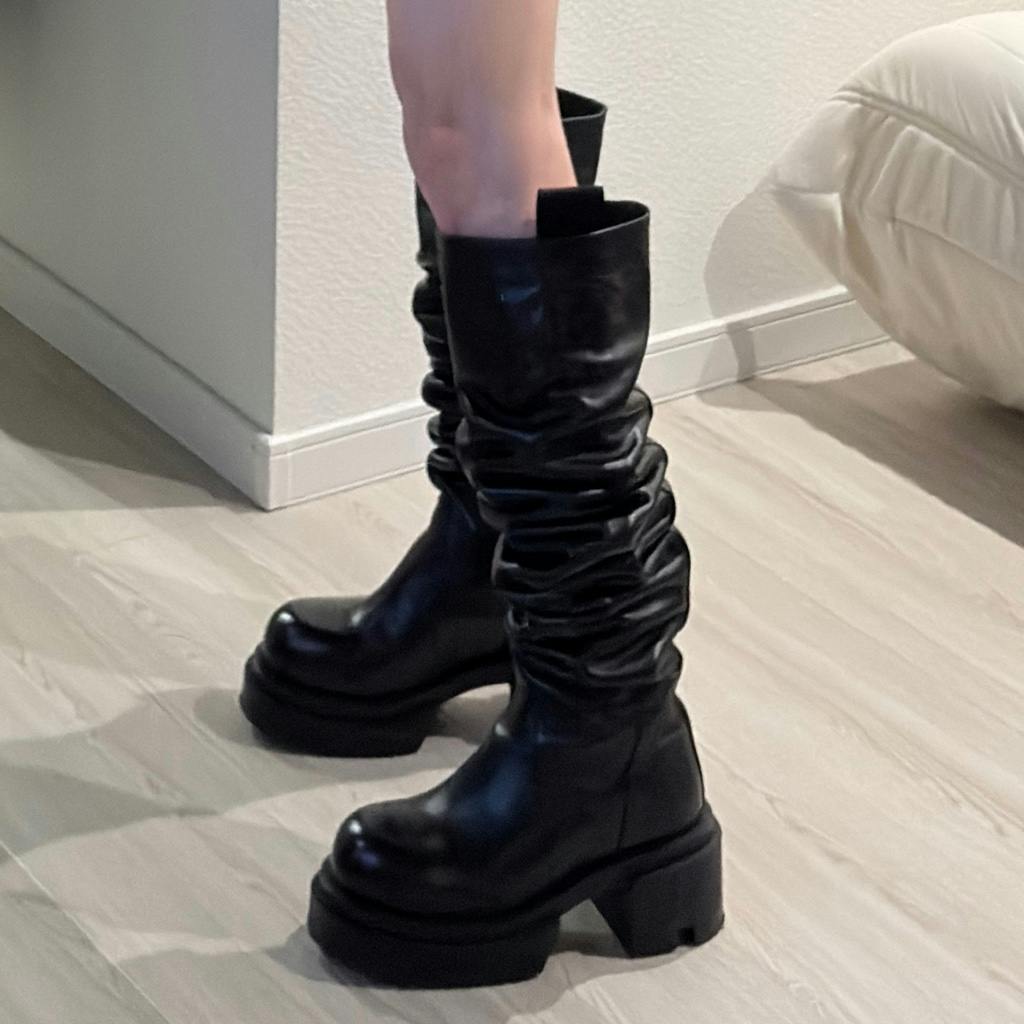 25AW RICK OWENS OVER THE KNEE BOGUN BOOT 39.5 - ARCHIVESTOCK