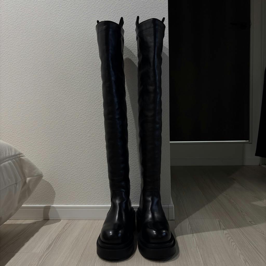 25AW RICK OWENS OVER THE KNEE BOGUN BOOT 39.5 - ARCHIVESTOCK