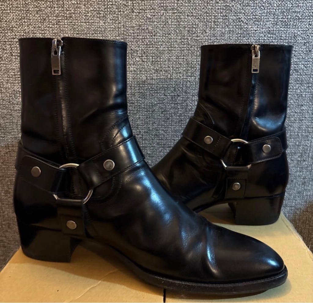 SAINT LAURENT PARISワイアットリングブーツ - ARCHIVESTOCK