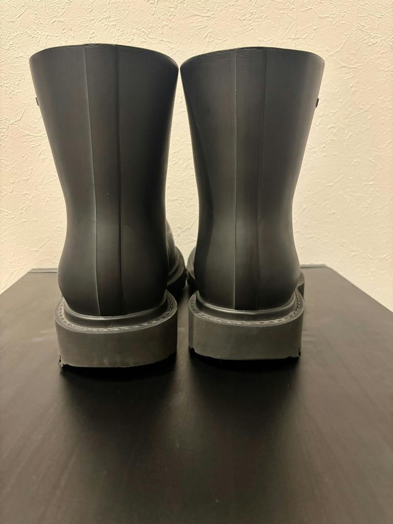 Balenciaga steroid 41 - ARCHIVESTOCK