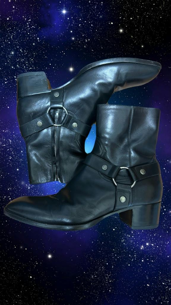 ひ*で様 希少モデルSAINT LAURENTワイアット ハーネスブーツ　リング Saint laurent ワイアット ハーネスリング ヒールブーツ - ARCHIVESTOCK
