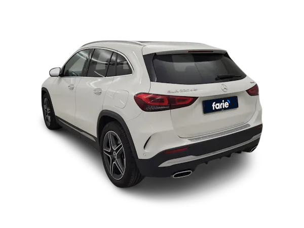 MERCEDES-BENZ GLA 220