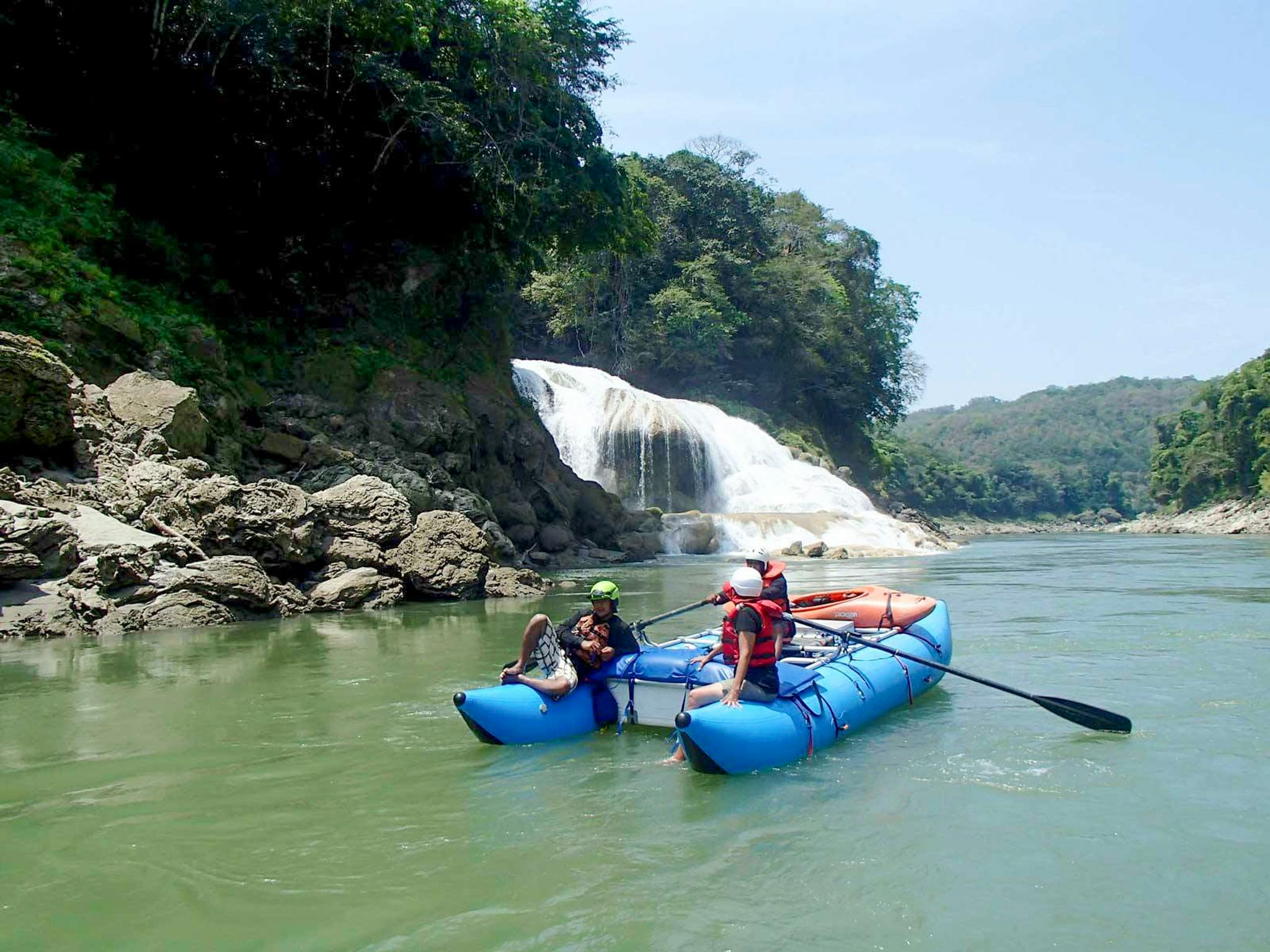 Usumacinta - Rafting The Grand Canyon of the Maya， , Waterfall ...