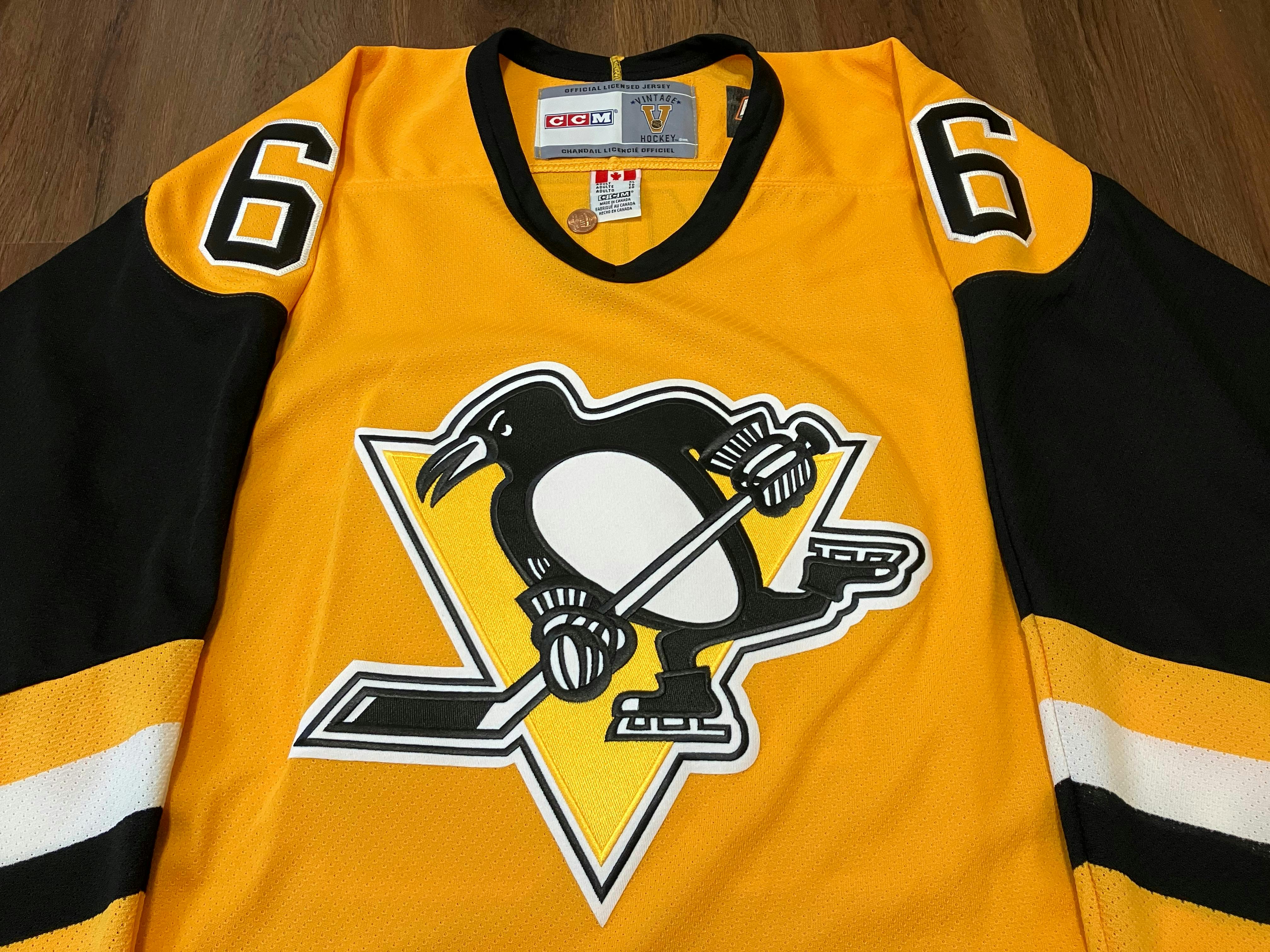 XL PITTSBURGH PENGUINS NHL ALTERNATE GOLD FANATICS BREAKAWAY HOCKEY JERSEY XL NE on sale