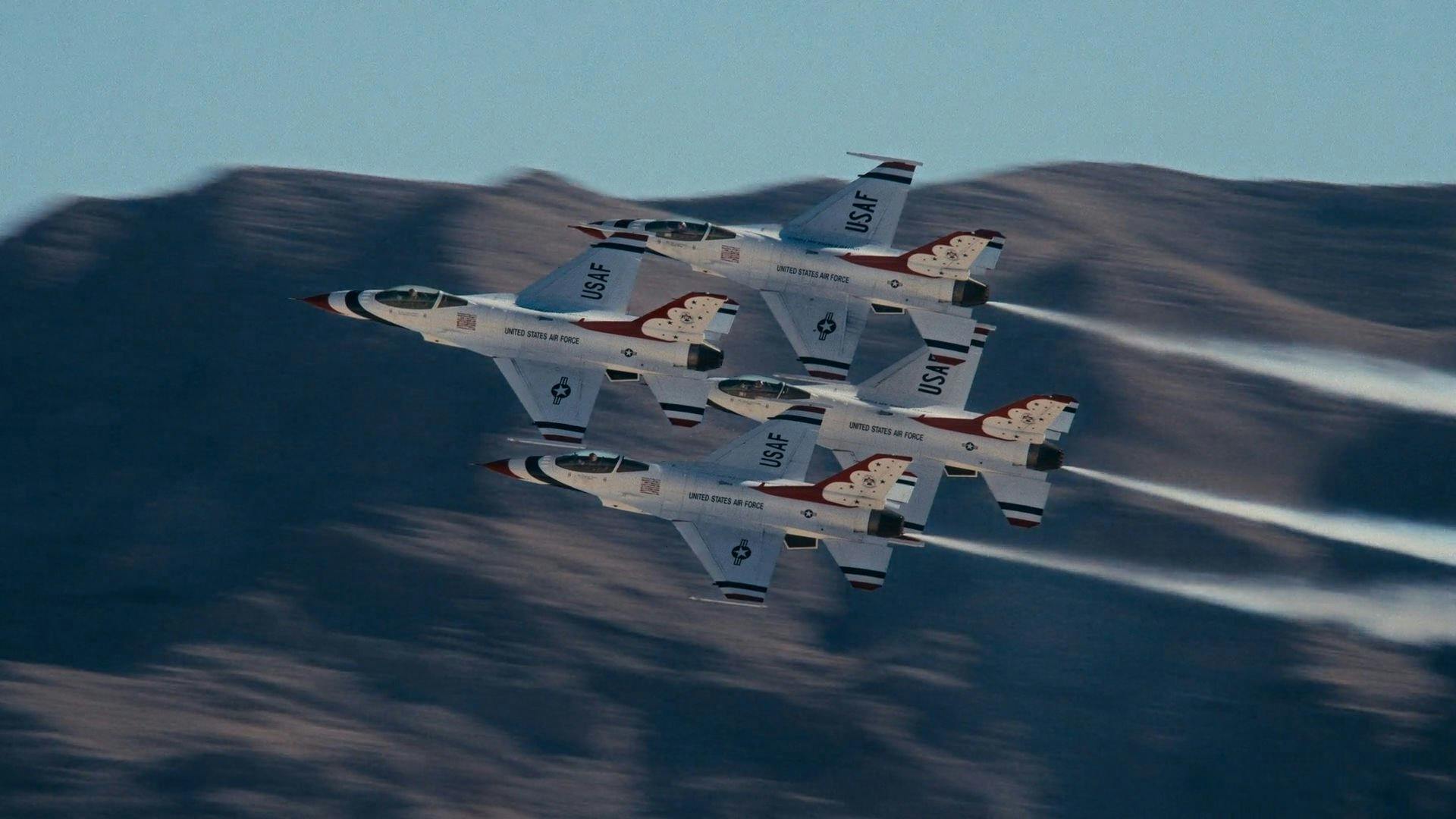 Thunderbirds: A Elite da Força Aérea dos EUA backdrop