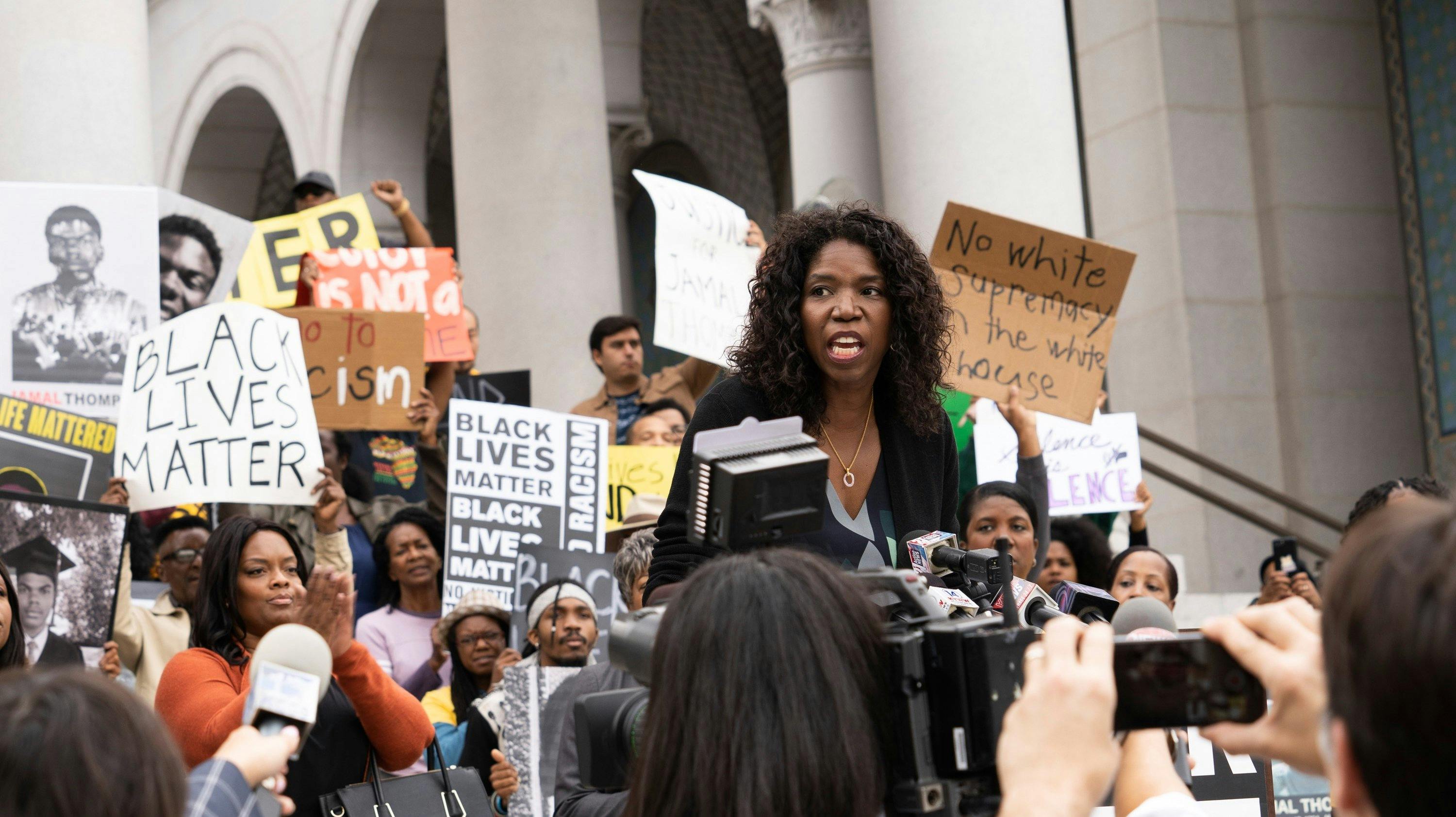 Good Trouble - episódio 1x13