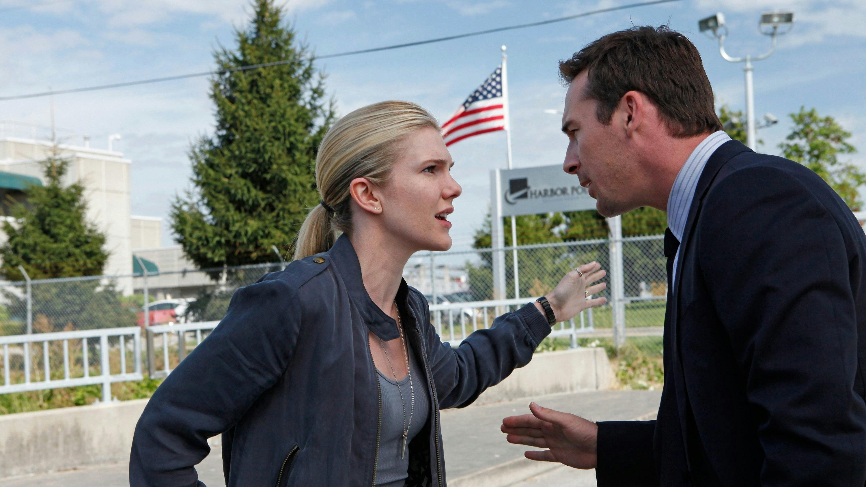 The Whispers - episódio 1x4