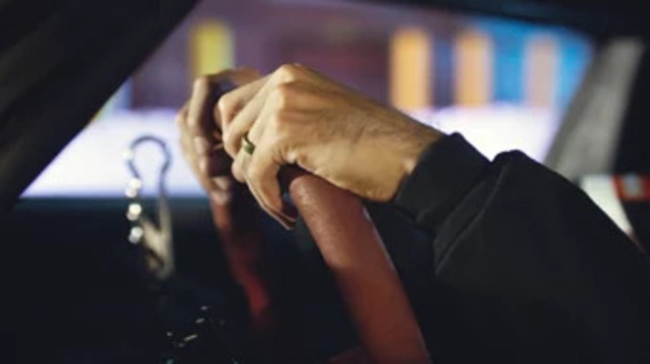 Hyperdrive - episódio 1x9