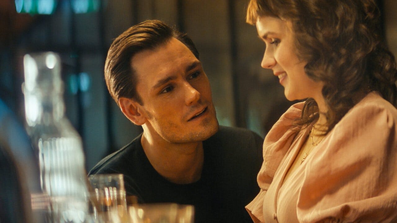 Thank You, Next backdrop