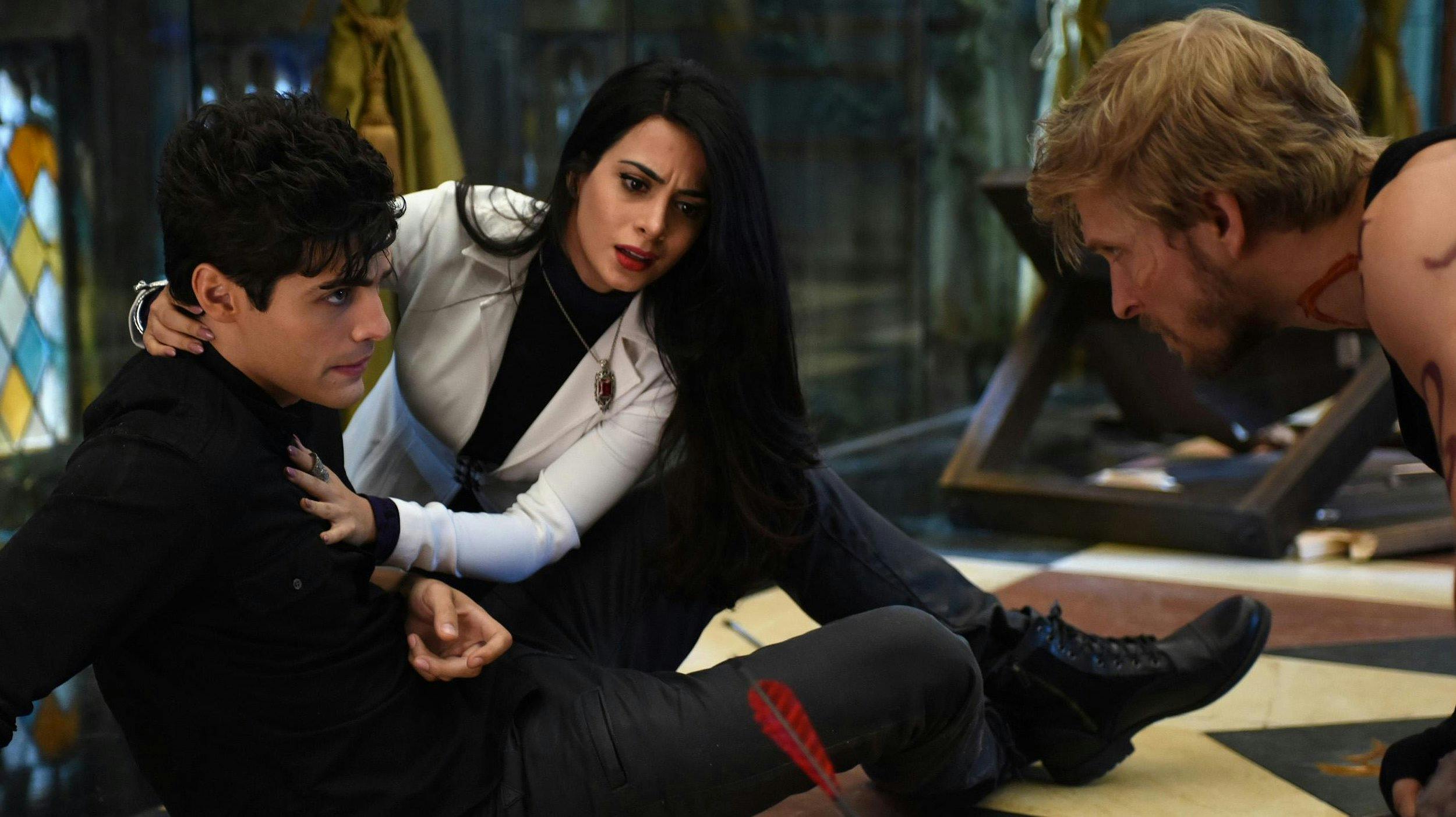 Shadowhunters: Instrumentos Mortais - episódio 1x8