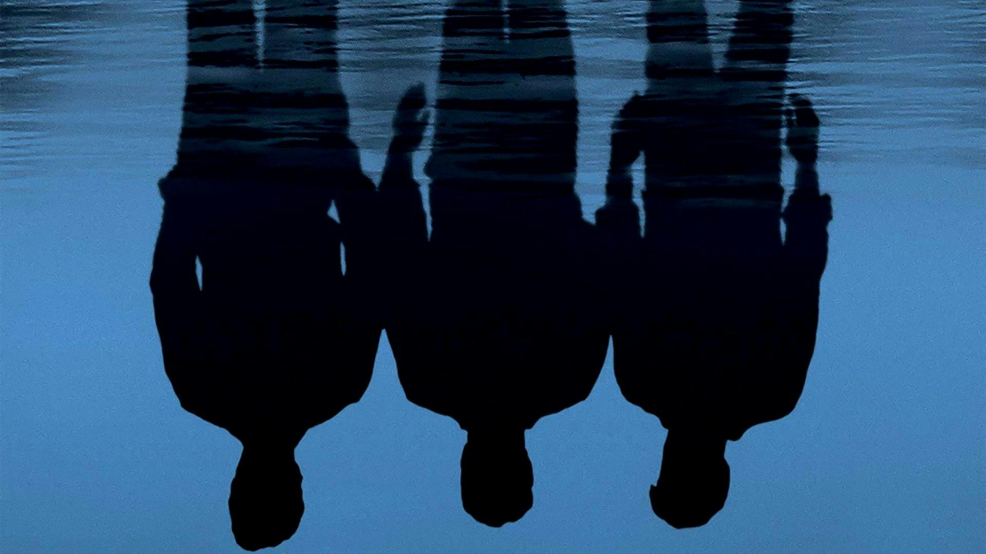 Sobre Meninos e Lobos backdrop