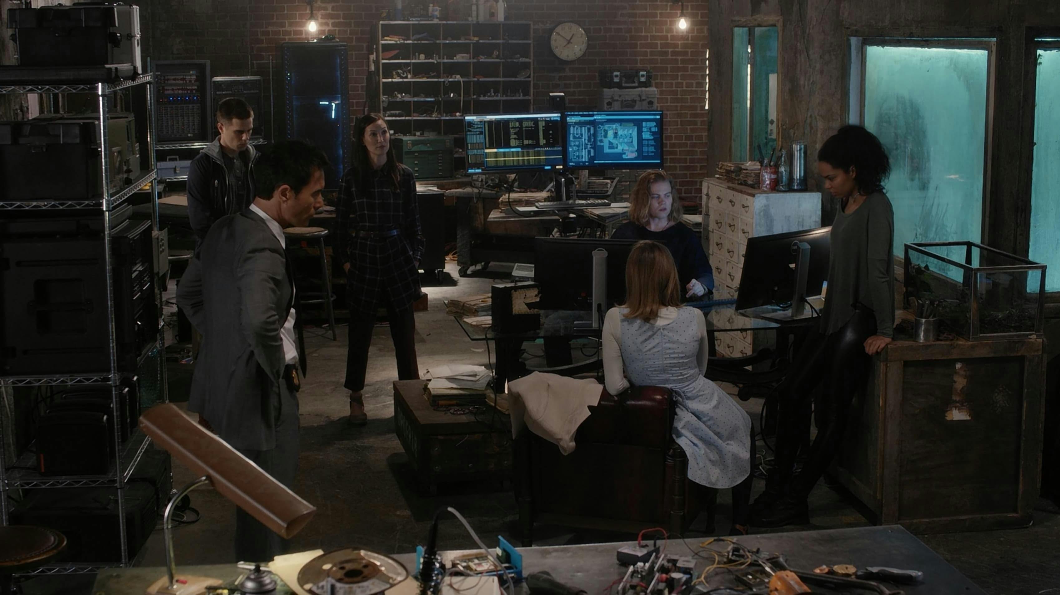 Travelers - episódio 1x12