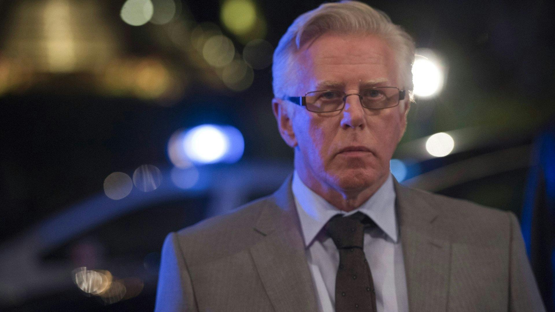 Riviera - episódio 1x7