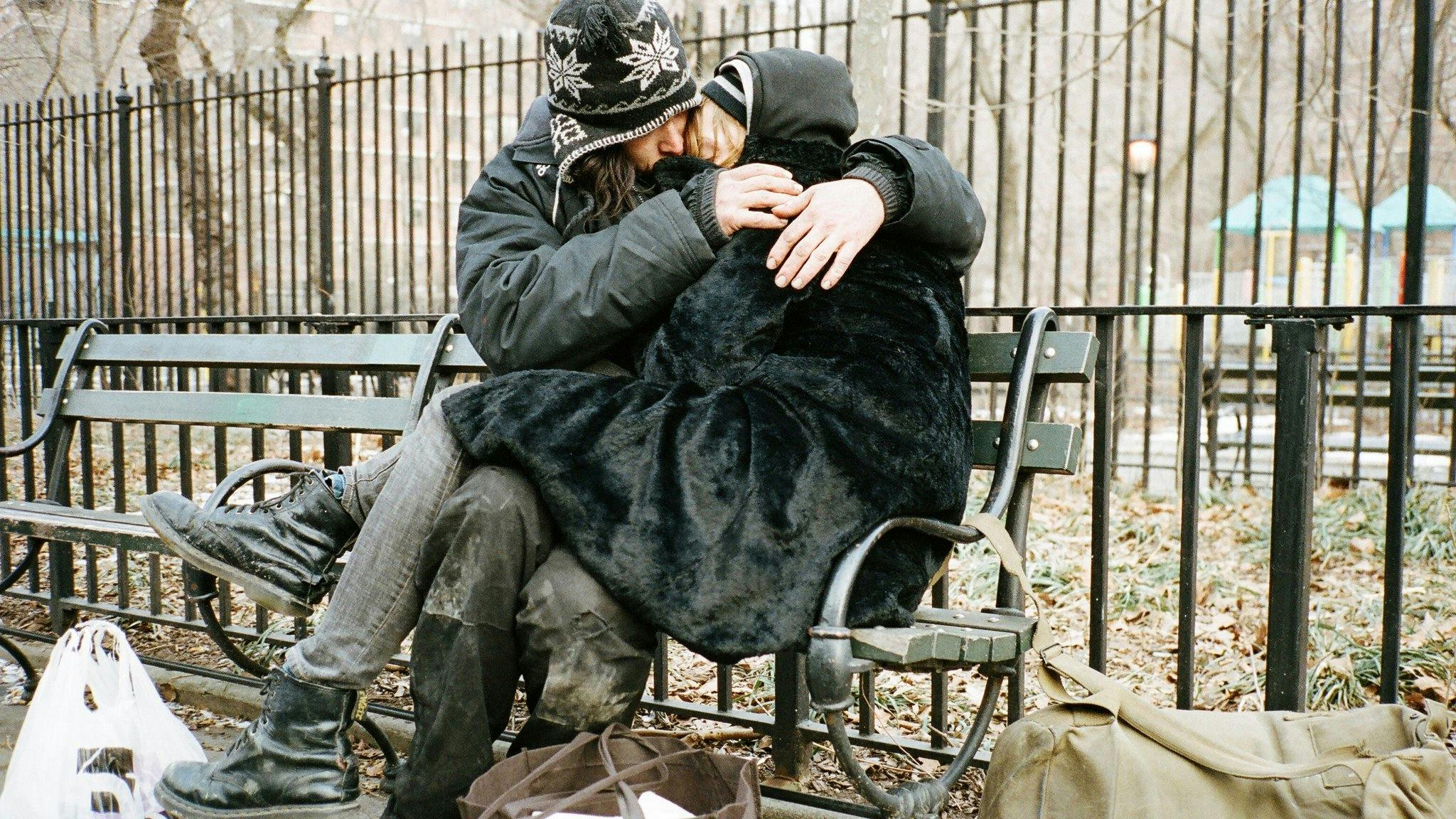 Amor, Drogas e Nova York backdrop
