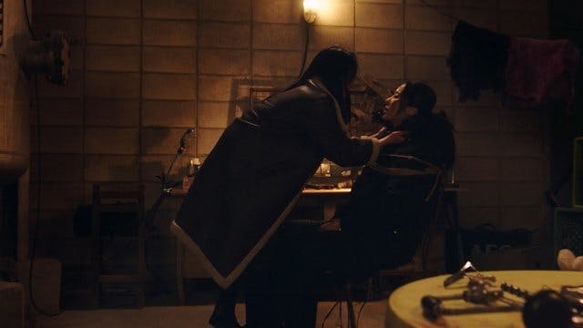 Todos os Crimes da Louva-a-Deus - episódio 1x8