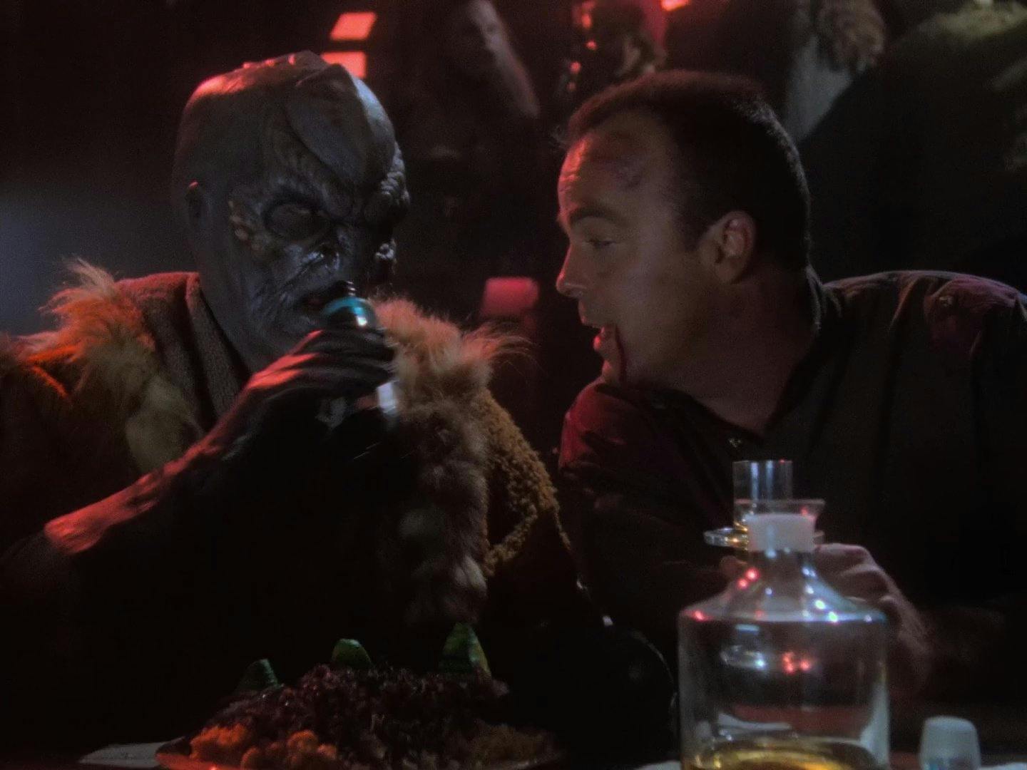 Babylon 5 - episódio 1x11