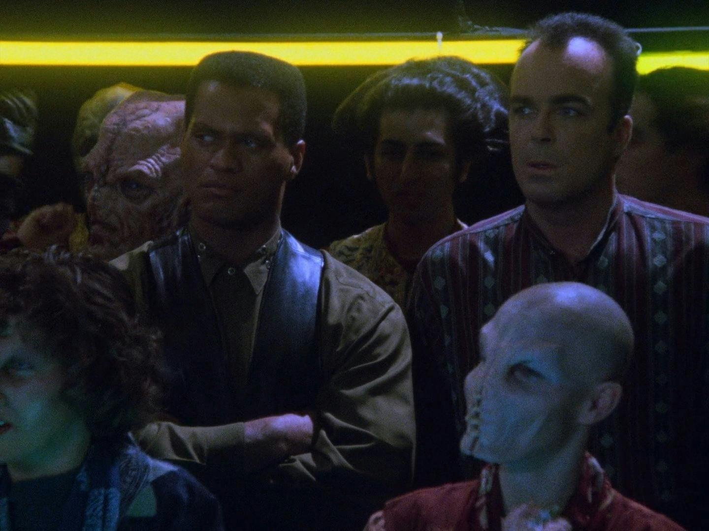 Babylon 5 - episódio 1x14