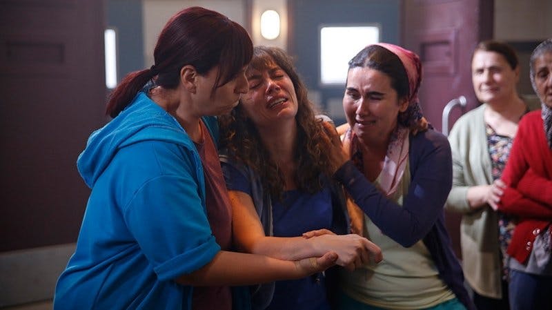 Prisão de Mulheres - episódio 1x10