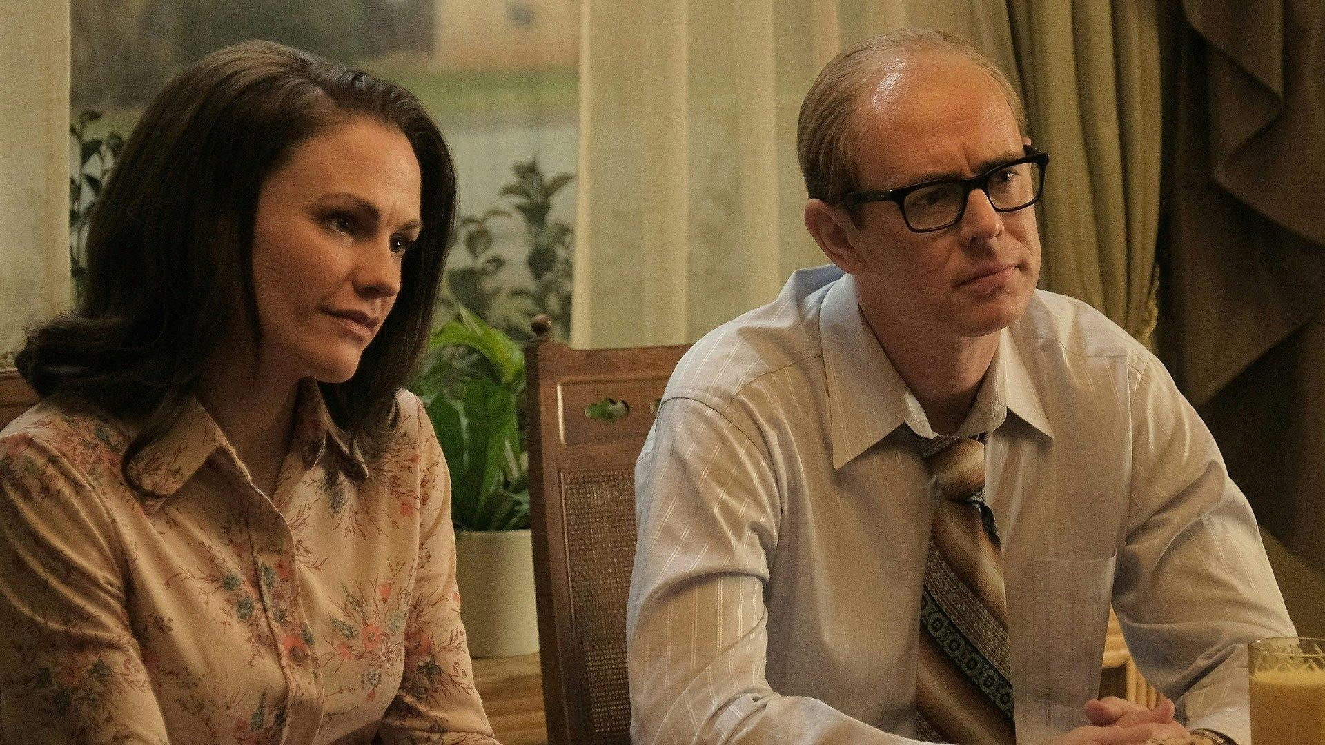 A Friend of the Family - episódio 1x3