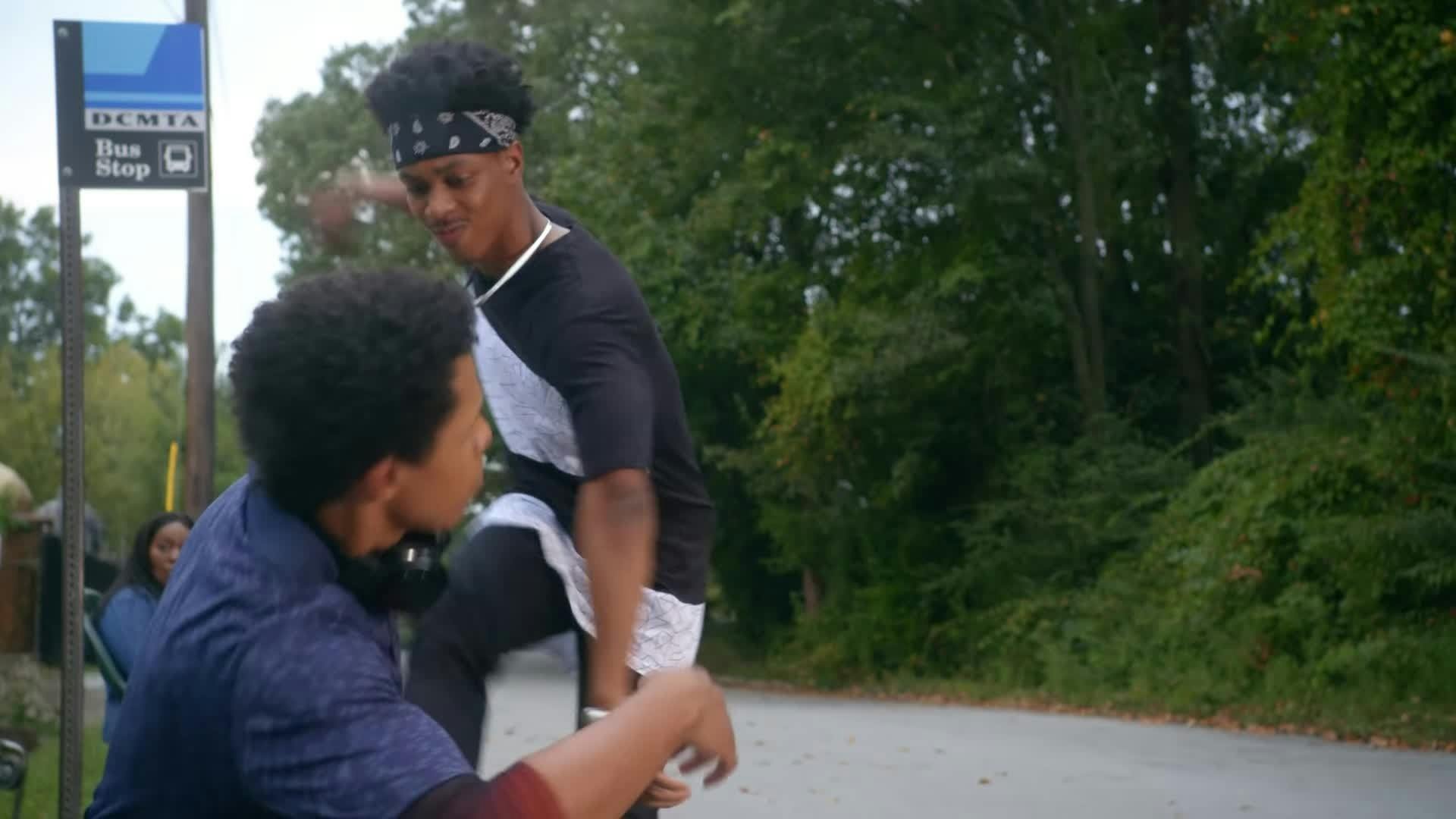 Ela Dança, Eu Danço - episódio 1x10
