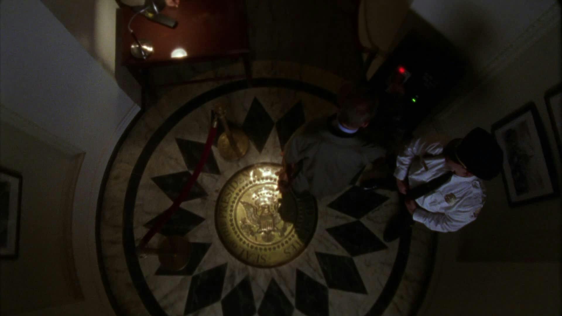 West Wing: Nos Bastidores do Poder - episódio 1x1