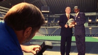Jerry Jones e seus Cowboys - episódio 1x6
